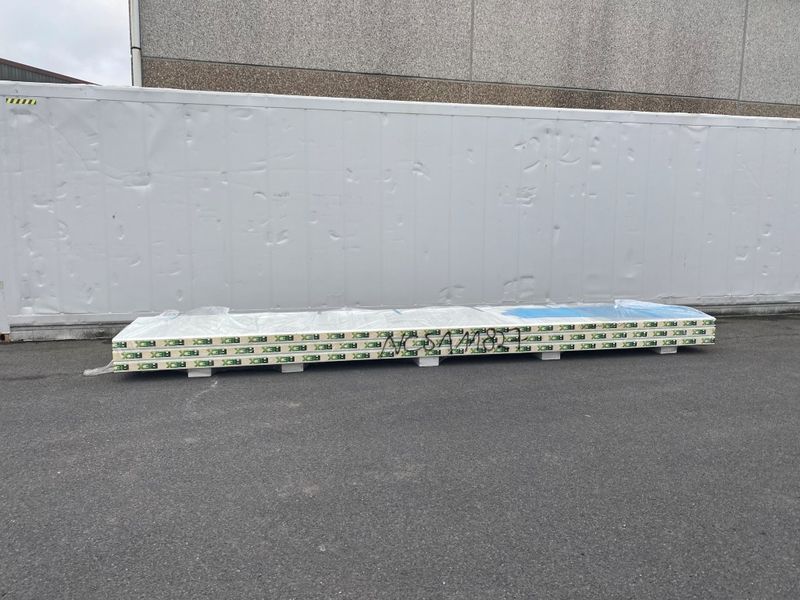 Panneaux sandwich 100 mm 3 longueurs 6000 mm  (NCS111827)