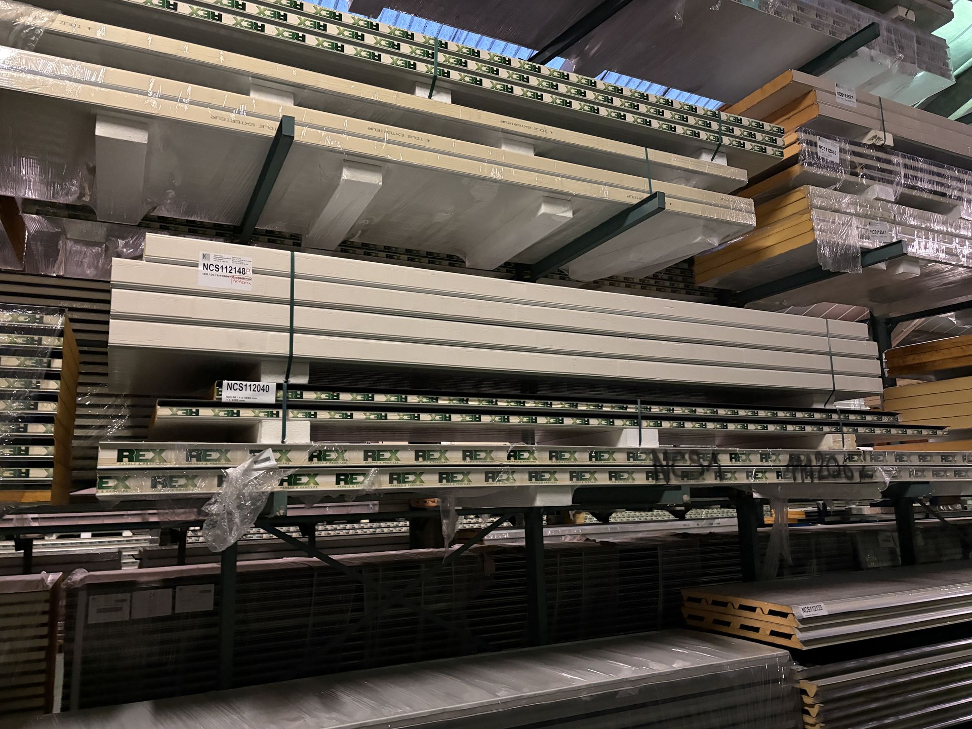 Panneaux isolant 120 mm 3 longueurs 4500 + 1 x 4400 mm  (NCS112148a)