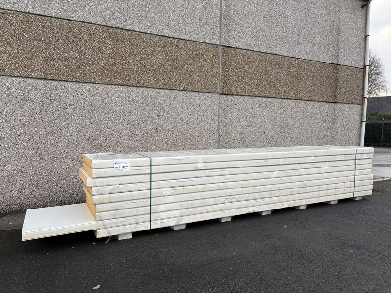 Panneaux sandwich 120 mm 8 x 6000 + 1 x 6860 mm (NCS112706)