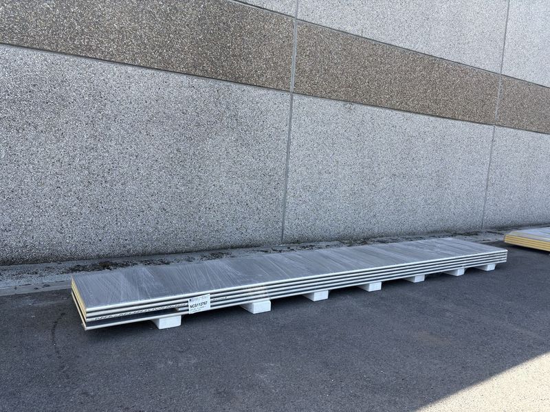 Panneaux isolants 40 mm 4 x 6000 + 1 x 5250 mm (NCS112767)
