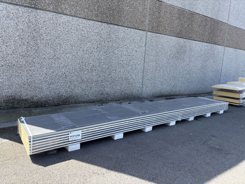 Panneaux isolants 40 mm 6 x 6000 + 1 x 5500 mm (NCS112768)