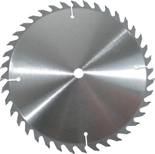 Scie circulaire pour panneaux sandwich