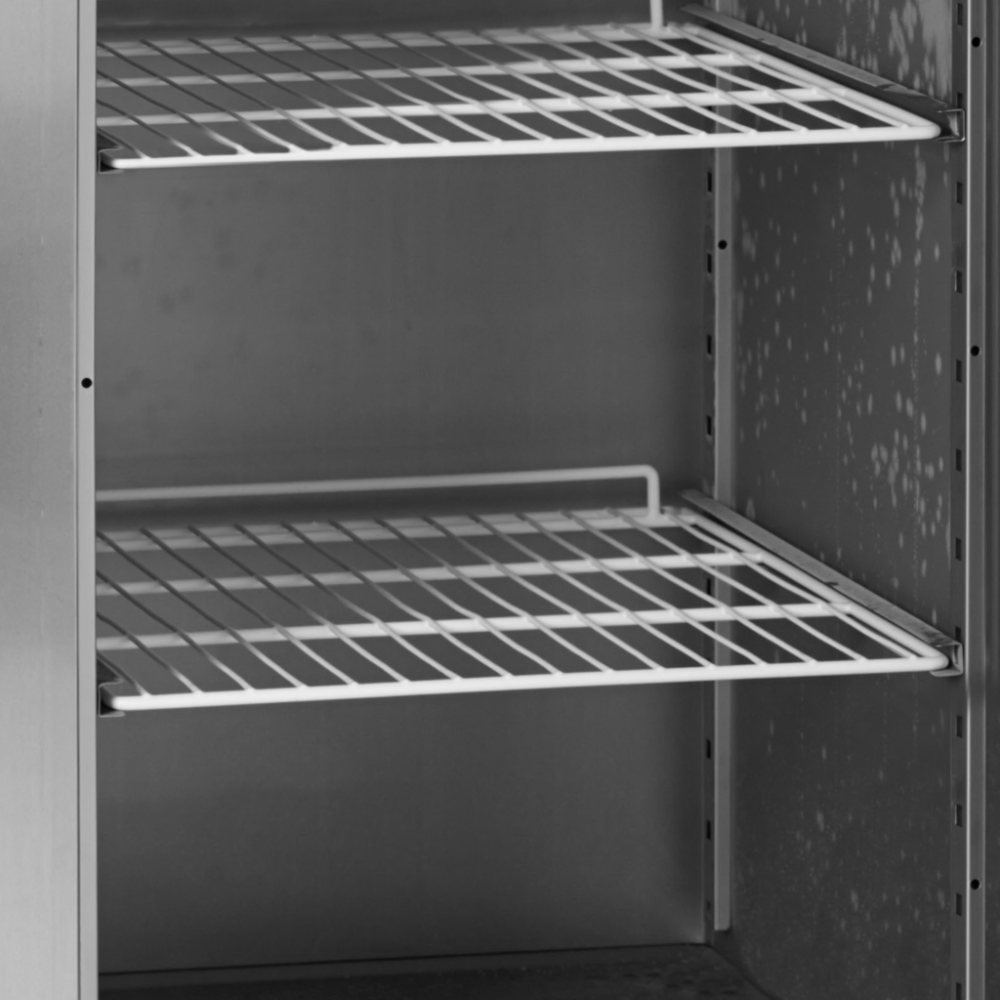 Réfrigérateur vertical GN2/1 GUC70